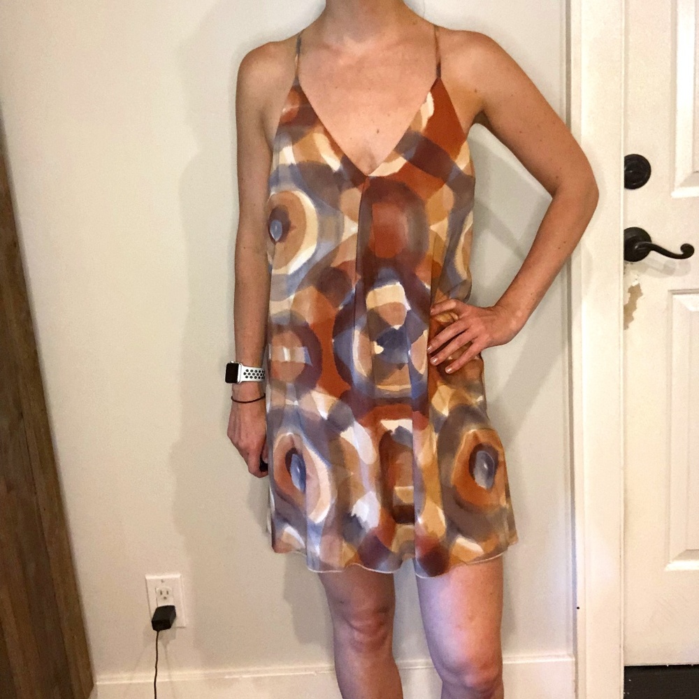 Alice + Olivia mini dress, neutral colors XS